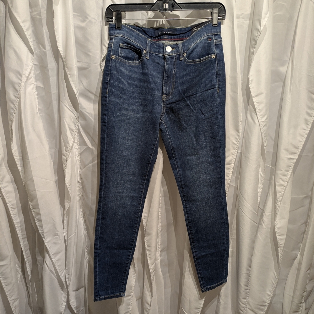 B5 Tommy Hilfiger Womens Skinny Jeans Sz 4 NWT